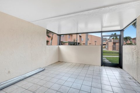 Condominio en venta en Royal Palm Beach, Florida, 3 dormitorios, 111.48 m2 № 1040673 - foto 23