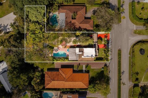 Casa en venta en Biscayne Park, Florida, 4 dormitorios, 321.35 m2 № 1033189 - foto 7