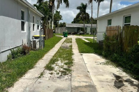 Villa ou maison à vendre à Dania Beach, Floride: 1 chambre, 62.43 m2 № 1331792 - photo 7