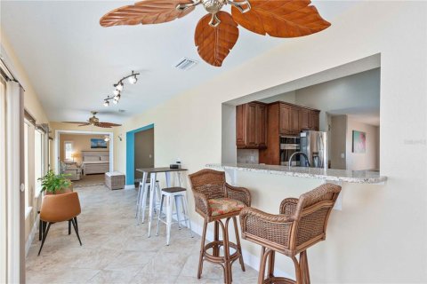 Casa en venta en Merrit Island, Florida, 4 dormitorios, 341.51 m2 № 1066787 - foto 11