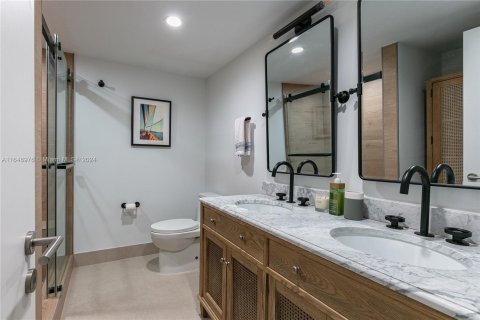 Copropriété à vendre à Miami, Floride: 2 chambres, 152.55 m2 № 1332878 - photo 27