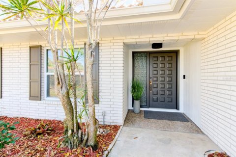 Villa ou maison à louer à Sarasota, Floride: 3 chambres, 202.16 m2 № 1358309 - photo 2