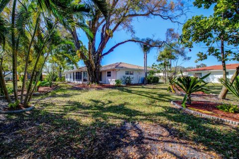 Villa ou maison à louer à Sarasota, Floride: 3 chambres, 202.16 m2 № 1358309 - photo 12