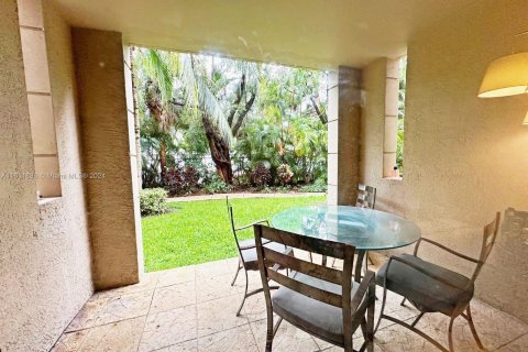 Condominio en venta en Sunny Isles Beach, Florida, 1 dormitorio, 68.84 m2 № 1233721 - foto 21