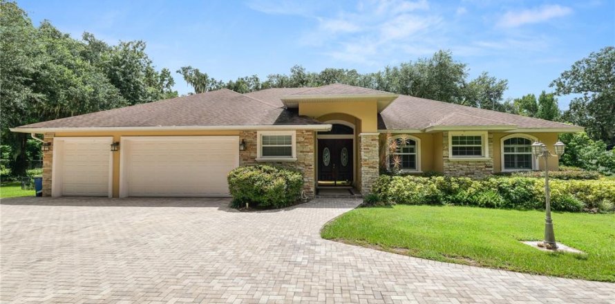 Casa en Bartow, Florida 3 dormitorios, 245.54 m2 № 1352444