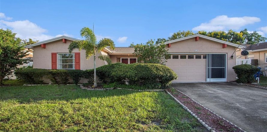 Casa en Port Richey, Florida 3 dormitorios, 140.47 m2 № 1397939