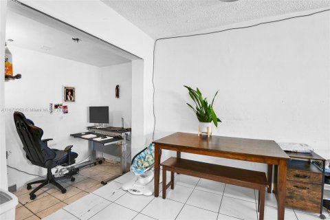 Casa en venta en Opa-locka, Florida, 3 dormitorios, 154.31 m2 № 1394256 - foto 15