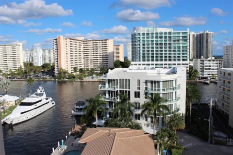 Condo in Fort Lauderdale, Florida, 2 bedrooms  № 1035858 - photo 16