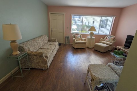 Condominio en venta en Lake Worth, Florida, 1 dormitorio, 56.86 m2 № 1035799 - foto 17