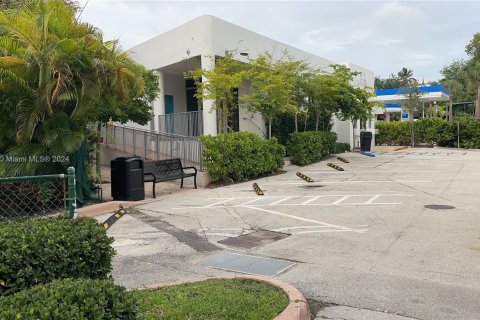 Immobilier commercial à vendre à Key Biscayne, Floride № 1033409 - photo 1