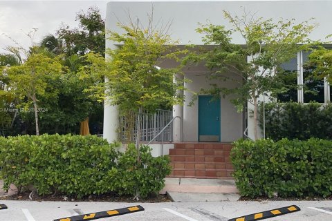 Immobilier commercial à vendre à Key Biscayne, Floride № 1033409 - photo 6