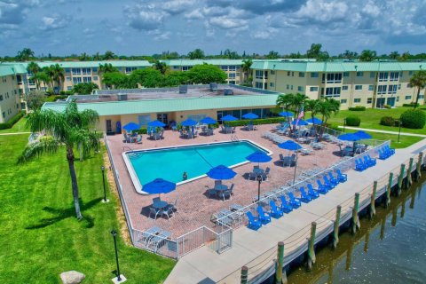 Condominio en venta en Boynton Beach, Florida, 2 dormitorios, 111.48 m2 № 1079753 - foto 29