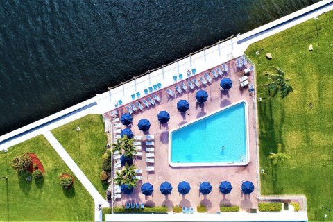 Condominio en venta en Boynton Beach, Florida, 2 dormitorios, 111.48 m2 № 1079753 - foto 27