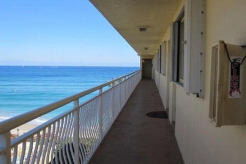 Copropriété à louer à Hillsboro Beach, Floride: 2 chambres, 102.19 m2 № 1045382 - photo 15