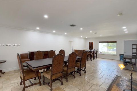 Villa ou maison à vendre à North Bay Village, Floride: 3 chambres, 170.57 m2 № 1021519 - photo 4