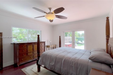 Casa en venta en North Bay Village, Florida, 3 dormitorios, 170.57 m2 № 1021519 - foto 8