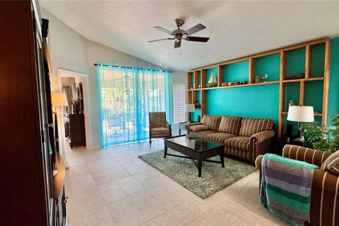 Villa ou maison à vendre à North Port, Floride: 2 chambres, 137.22 m2 № 1071409 - photo 30