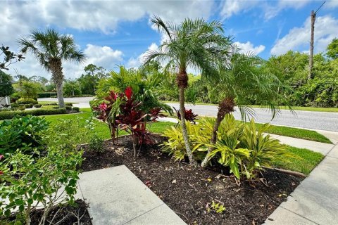 Villa ou maison à vendre à North Port, Floride: 2 chambres, 137.22 m2 № 1071409 - photo 7