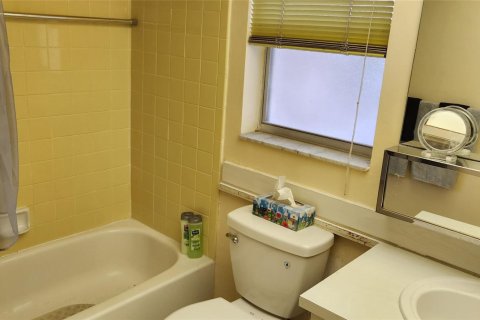 Condo in Sunrise, Florida, 1 bedroom  № 1045455 - photo 29