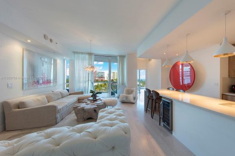 Copropriété à vendre à Miami Beach, Floride: 2 chambres, 133.78 m2 № 1077254 - photo 1