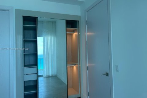 Condominio en venta en Sunny Isles Beach, Florida, 2 dormitorios, 128.95 m2 № 1076168 - foto 7