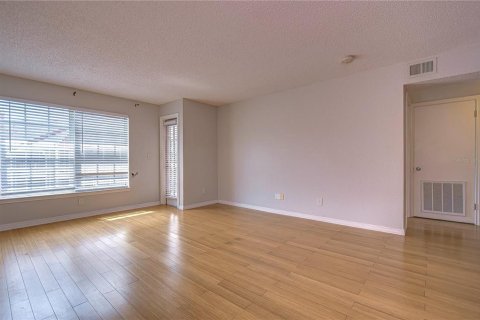 Copropriété à vendre à Saint Petersburg, Floride: 1 chambre, 59.64 m2 № 1383181 - photo 5