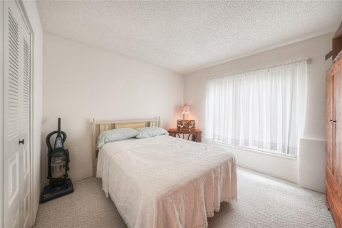 Condo in Port Charlotte, Florida, 2 bedrooms  № 1383734 - photo 19