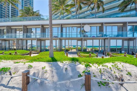 Condominio en venta en Sunny Isles Beach, Florida № 1054107 - foto 30