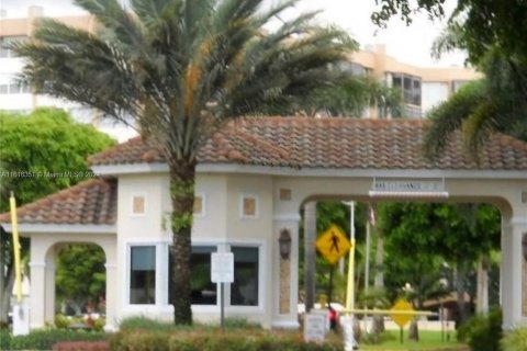 Condominio en venta en Pembroke Pines, Florida, 2 dormitorios, 91.04 m2 № 1237781 - foto 12