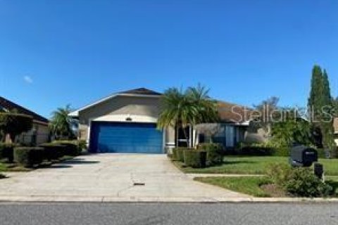 Villa ou maison à louer à Saint Cloud, Floride: 3 chambres, 168.71 m2 № 1356086 - photo 1