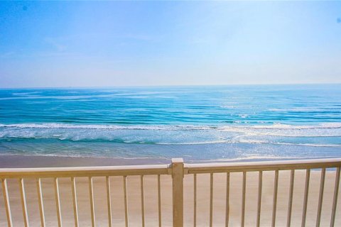 Condo in New Smyrna Beach, Florida, 2 bedrooms  № 1336797 - photo 26