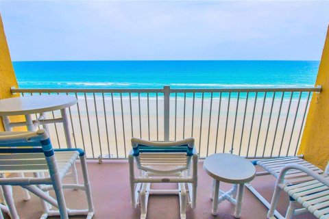 Condo in New Smyrna Beach, Florida, 2 bedrooms  № 1336797 - photo 25