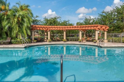 Condo in West Palm Beach, Florida, 2 bedrooms  № 1348054 - photo 9