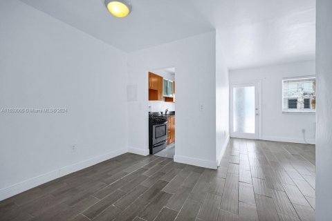 Copropriété à vendre à Miami Beach, Floride: 1 chambre, 58.71 m2 № 1348136 - photo 3