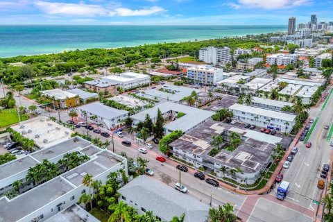 Copropriété à vendre à Miami Beach, Floride: 1 chambre, 58.71 m2 № 1348136 - photo 13