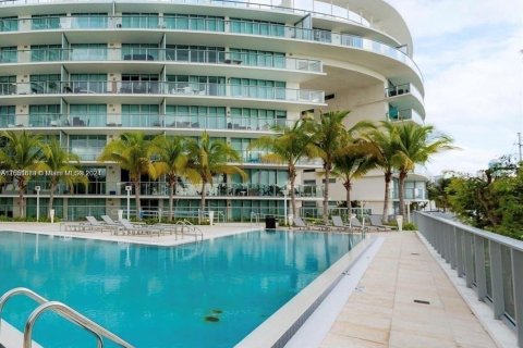 Condo in Miami Beach, Florida, 1 bedroom  № 1348092 - photo 21