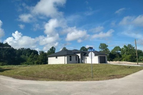 Villa ou maison à vendre à Lehigh Acres, Floride: 3 chambres, 157.93 m2 № 1348090 - photo 2