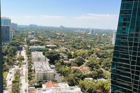 Condo in Miami, Florida, 1 bedroom  № 1073250 - photo 2