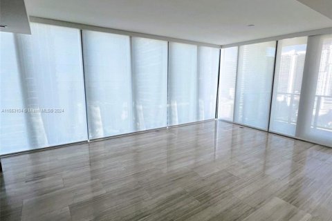 Condo in Miami, Florida, 1 bedroom  № 1073250 - photo 5