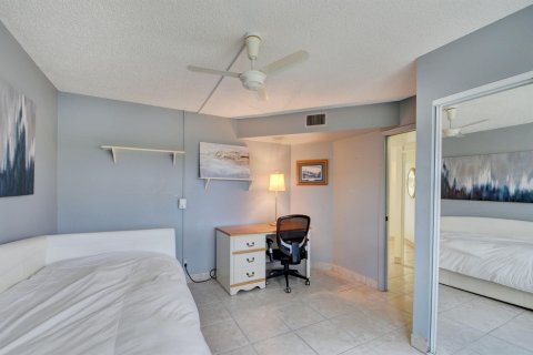 Copropriété à vendre à Lake Worth, Floride: 2 chambres, 101.26 m2 № 1040943 - photo 25