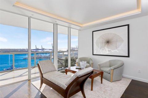 Copropriété à vendre à Miami Beach, Floride: 5 chambres, 399.76 m2 № 1017806 - photo 12