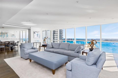 Condominio en venta en Miami Beach, Florida, 5 dormitorios, 399.76 m2 № 1017806 - foto 8