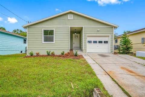 Villa ou maison à vendre à Tampa, Floride: 3 chambres, 114.46 m2 № 1390899 - photo 1