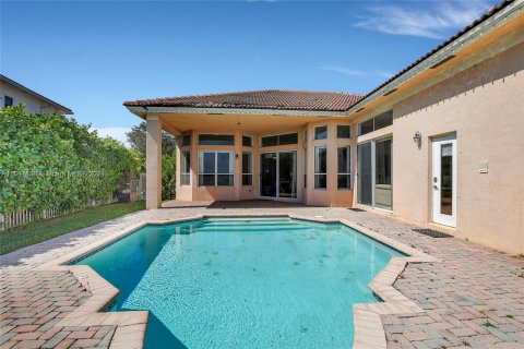 Villa ou maison à vendre à Miramar, Floride: 5 chambres, 239.32 m2 № 1058291 - photo 3