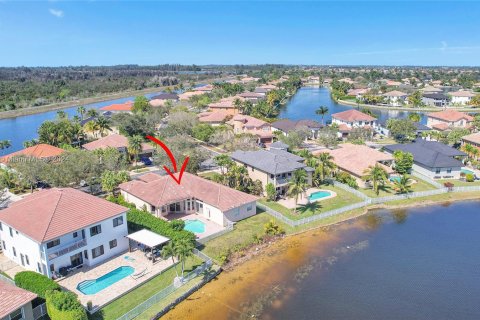 Villa ou maison à vendre à Miramar, Floride: 5 chambres, 239.32 m2 № 1058291 - photo 7