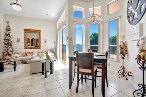 Villa ou maison à vendre à Miramar, Floride: 5 chambres, 239.32 m2 № 1058291 - photo 19