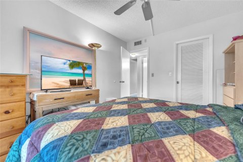 Copropriété à vendre à Deerfield Beach, Floride: 2 chambres, 92.53 m2 № 1222748 - photo 8