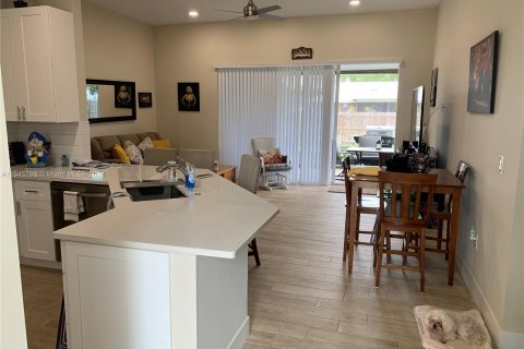 Casa en venta en Sebring, Florida, 3 dormitorios № 1050505 - foto 3