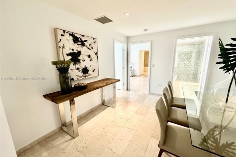 Condominio en venta en Miami, Florida, 2 dormitorios, 142.51 m2 № 1241831 - foto 13