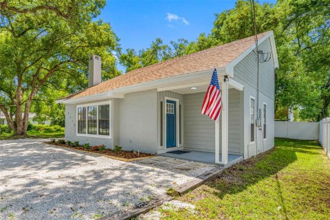 Villa ou maison à vendre à Tampa, Floride: 3 chambres, 131.46 m2 № 1342022 - photo 1